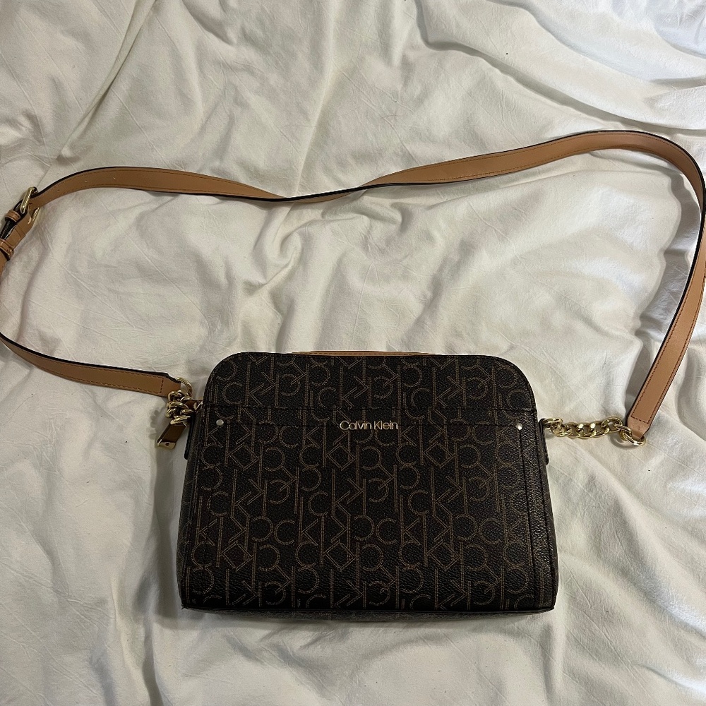 Calvin Klein crossbody purse